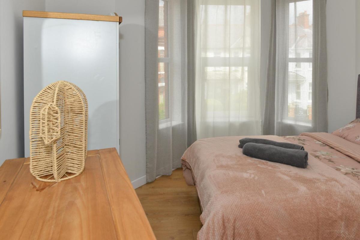 Esterville Apartments 1 And 2 Bedrooms Hot Tub Availability Белфаст Екстер'єр фото